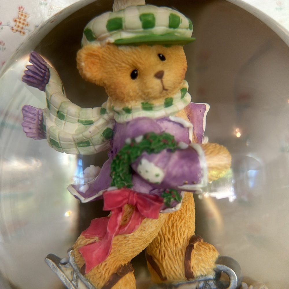 Cherished Teddies 292575 Winter Bear Festival Boy Skating Plats White Christmas